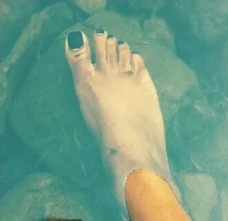 Azealia Banks Feet (17 photos) - celebrity-feet.com