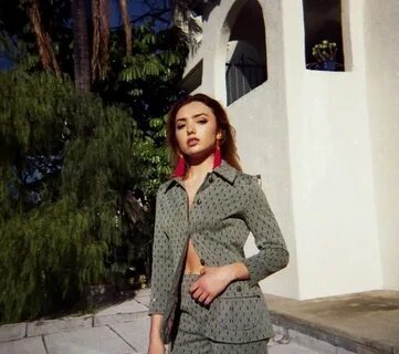 Peyton List - Photoshoot February 2019 (more photos) * Celeb