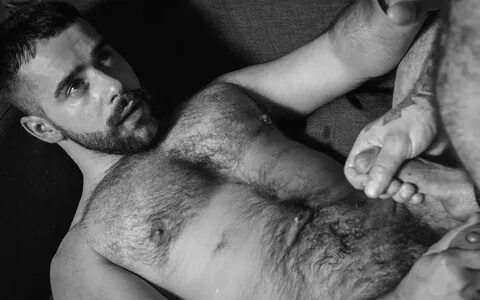 Gay B+W - MEN ONLY в Твиттере: "That look... what’s he sayin