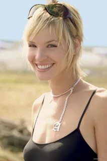 Into the Blue Ashley scott, Cute hairstyles, Modern mullet