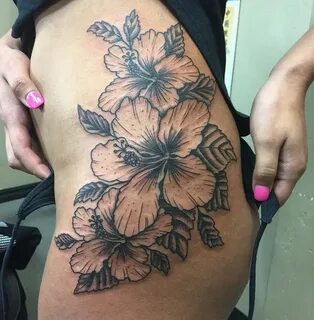 Photo by (juicytattoos) on Instagram #hibiscustattoo# hibisc