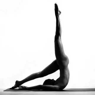 beautifulnudeyogapositions-6 - Fubiz Media