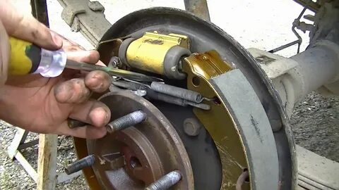 How I replaced the drum brake shoes on my 08 Chevy Colorado 