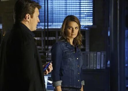 Castle: Fotograf Nathan Fillion, Stana Katic isimlerini içer