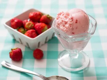 Easy Eggless Strawberry Ice Cream Recipe Strawberry Ice Crea