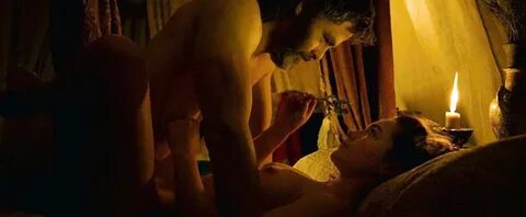 Florence Pugh Naked Movie Scenes & Hot Pics - Leaked Diaries