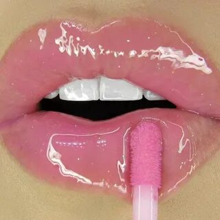 Glossy Boss Lip Gloss - Poodle Pink in 2020 Pink lip gloss, 