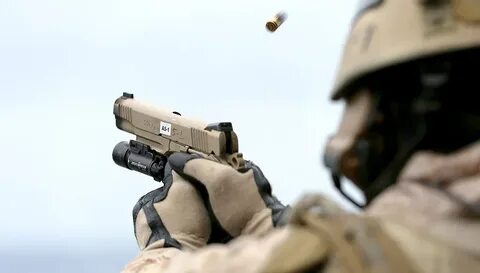 Самый знаменитый американский пистолет Warspot.ru