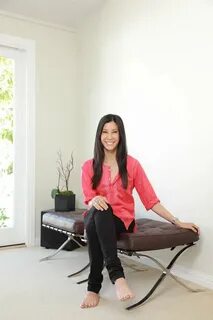 Lisa Ling Feet (14 photos) - celebrity-feet.com