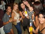Best Places To Meet Girls In Roatan & Dating Guide - WorldDa