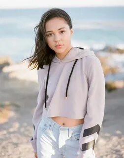 Breanna Yde Famosos, Hermosas celebridades, Famosas guapas