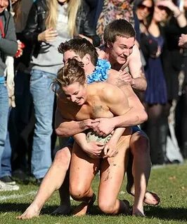 Aucklander's nude appearance a hit Stuff.co.nz