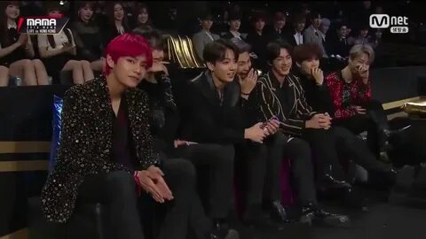 BTS REACTION when the MC Dancing DNA 181214 @2018 MAMA in HO