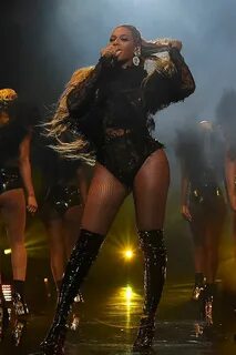 Beyoncé performs onstage during the 2016 MTV Video Music Awa