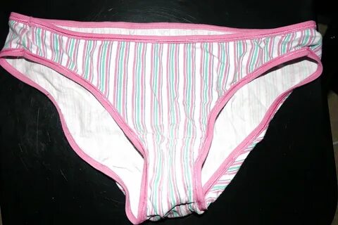My Moms Panties , Cumtributions Welcome - 8 Pics - faebar.to
