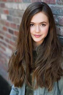 Olivia Sanabia 2019 Brown hair brown eyes, Redhead hairstyles, Hair.