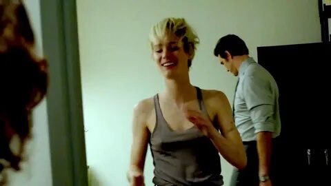 Mackenzie Davis Braless Hot Scene from 'Halt and Catch Fire'