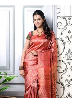 Actress Bhavana latest Picture in silk Saree at Photo Shoot 