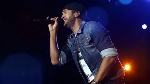 Luke Bryan Will Sing the National Anthem at This Year’s Supe