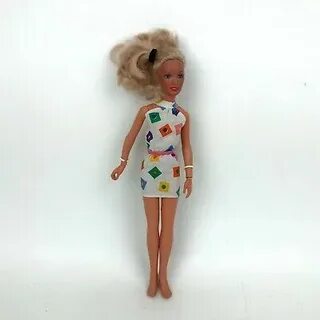 Vintage 1978 Darci Darcy Cover girl Doll Kenner blonde White