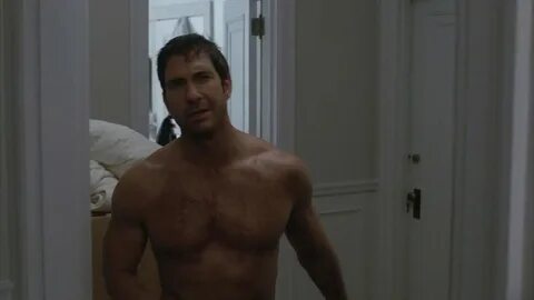 Dylan McDermott nella serie "American Horror Story" (1x01, 2