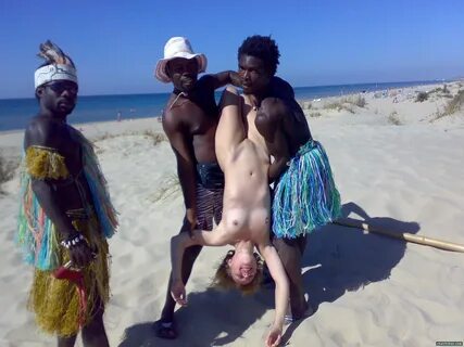 Негры на нудистском пляже (66 фото) - Порно фото голых девуш