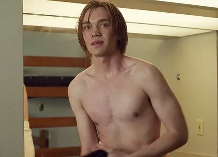 Charlie Plummer Shirtless And Sexy Pics & Vids Collection - 