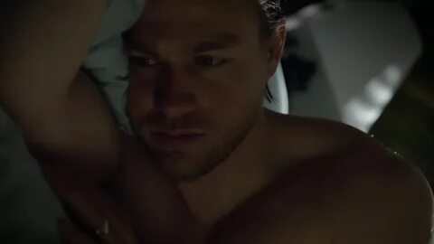 ausCAPS: Charlie Hunnam shirtless in Sons Of Anarchy 7-02 "T