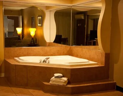 Route 66 Hotel Executive Jacuzzi Suites - Family-Friendly Ho