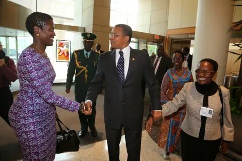 President Kikwete visits INSTITUTE OF HEALTH IN USA (NATIONA