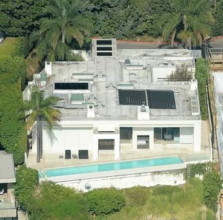 Keanu Reeves' House Proves He's Low-Key and Eco-Conscious: S
