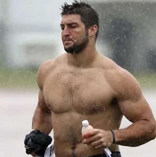 LOOK: Tim Tebow's muscles are getting ridiculous - nj.com