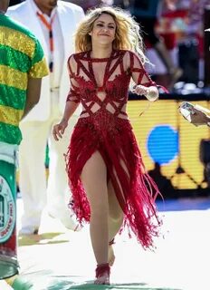 Shakira-World-Cup-Closing-Ceremony-Performance-Hot-Red-Dress