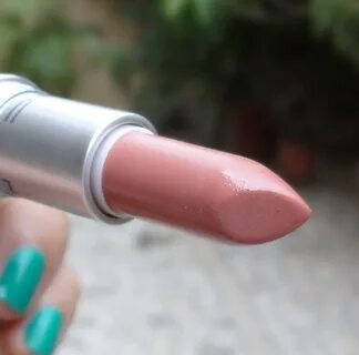 Mac Hug Me Lipstick Swatches, Review: The Perfect Nude ! - P