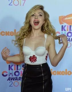 61 Sexy Peyton List Boob Photos That Are Awesome
