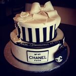 9 Chanel Birthday Cupcakes Photo - Chanel Cupcakes, Chanel C