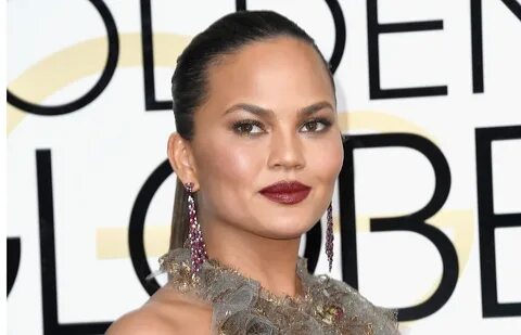 Golden Globes 2017: Chrissy Teigen's make-up debunked Marie 