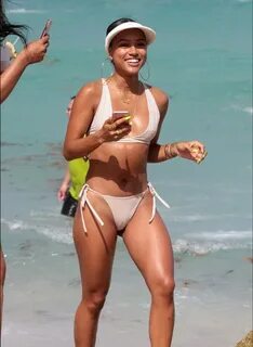 caruchi ar Twitter: "Candids of Karrueche on the beach in Mi