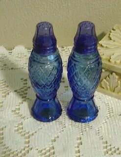 Vintage Avon collectible blue glass perfume by VintageTreasu
