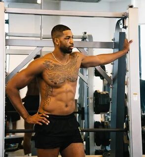 脫 衣 有 肉.Tristan Thompson 更 新 社 媒 曬 健 身 肌 肉 照 - 黑 特 籃 球-NBA 新