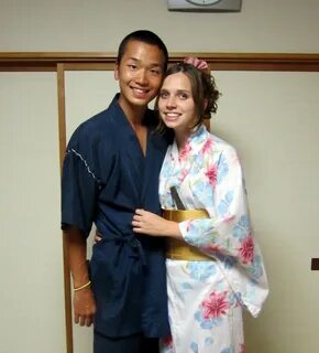 Japanese asian man and giesa girl chalkware