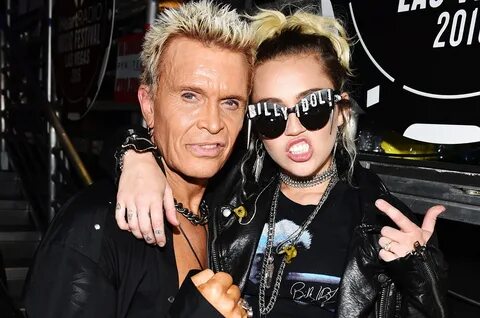 Miley Cyrus & Billy Idol Share Raised-Fist Moment in the Stu