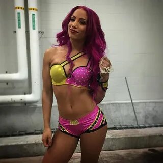 75+ Hot Photos Of Sasha Banks, WWE Diva, Fucking Sexy