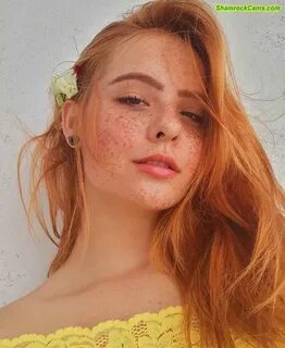 Beautiful Redheads and Freckle girls в Твиттере: "Like and r