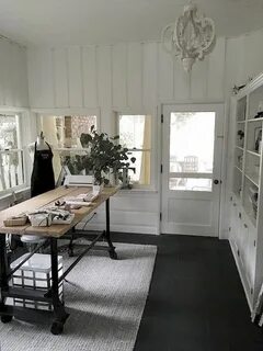 50 Beautiful Farmhouse Craft Room Decor Ideas and Design (37