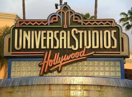 File:Universal Studios Hollywood sign 2.JPG - Wikimedia Comm