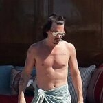 SHIRTLESS ACTORS : Johnny Depp Shirtless pictures
