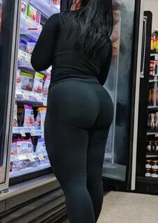 Candid Legging Big ass - Voyeur Jpg