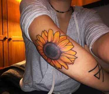 sunflower elbow tattoo. Elbow tattoos, Sunflower tattoo, Tat