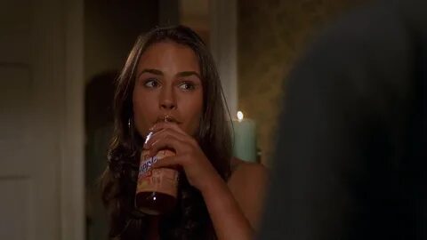 Snapple Drink Enjoyed By Jordana Brewster As Mia Toretto In 